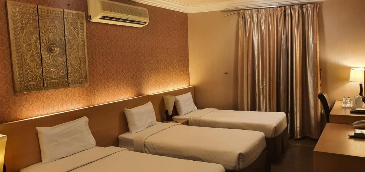 Shomookh Hotel Médine Extérieur photo
