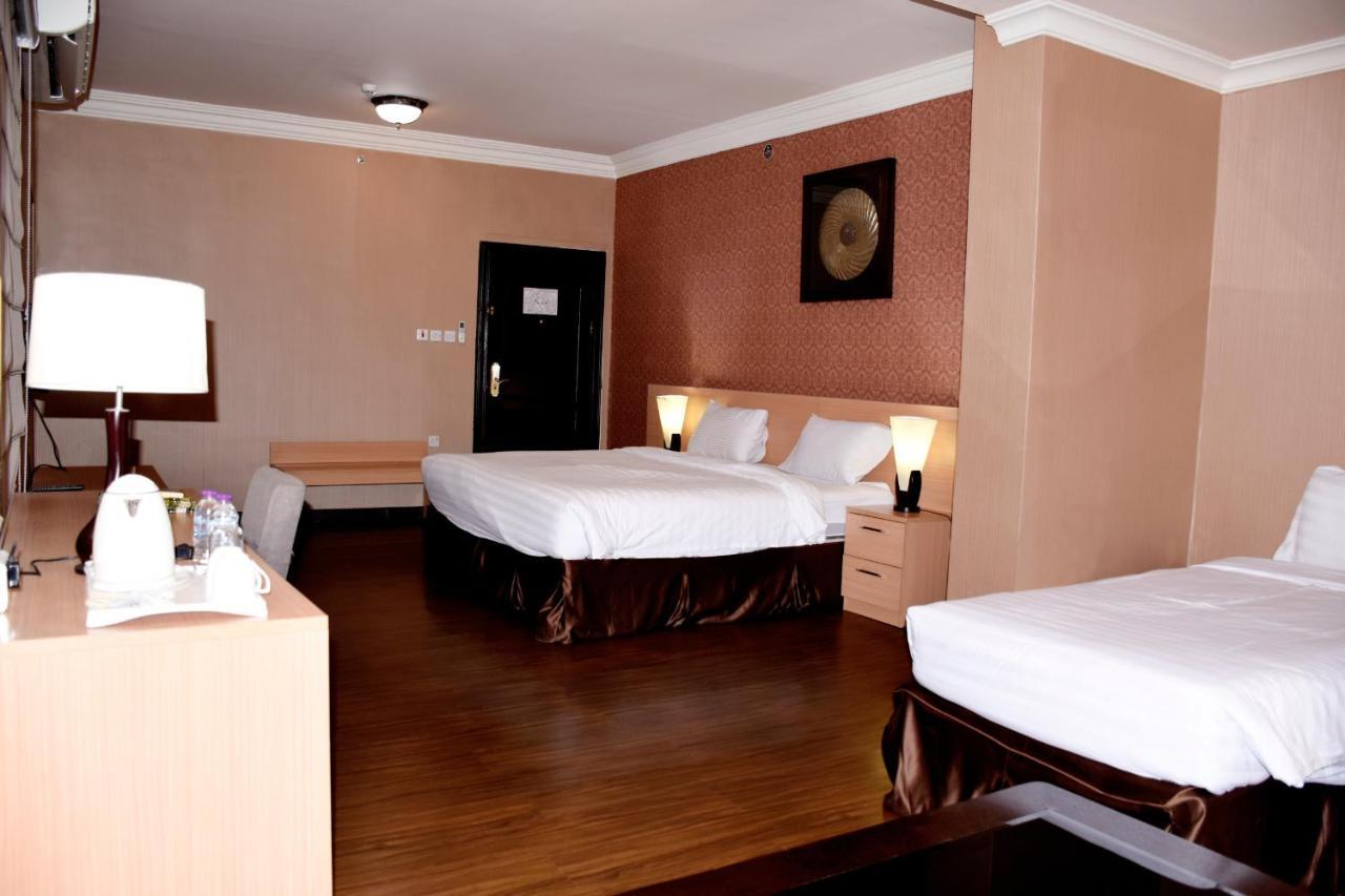 Shomookh Hotel Médine Extérieur photo